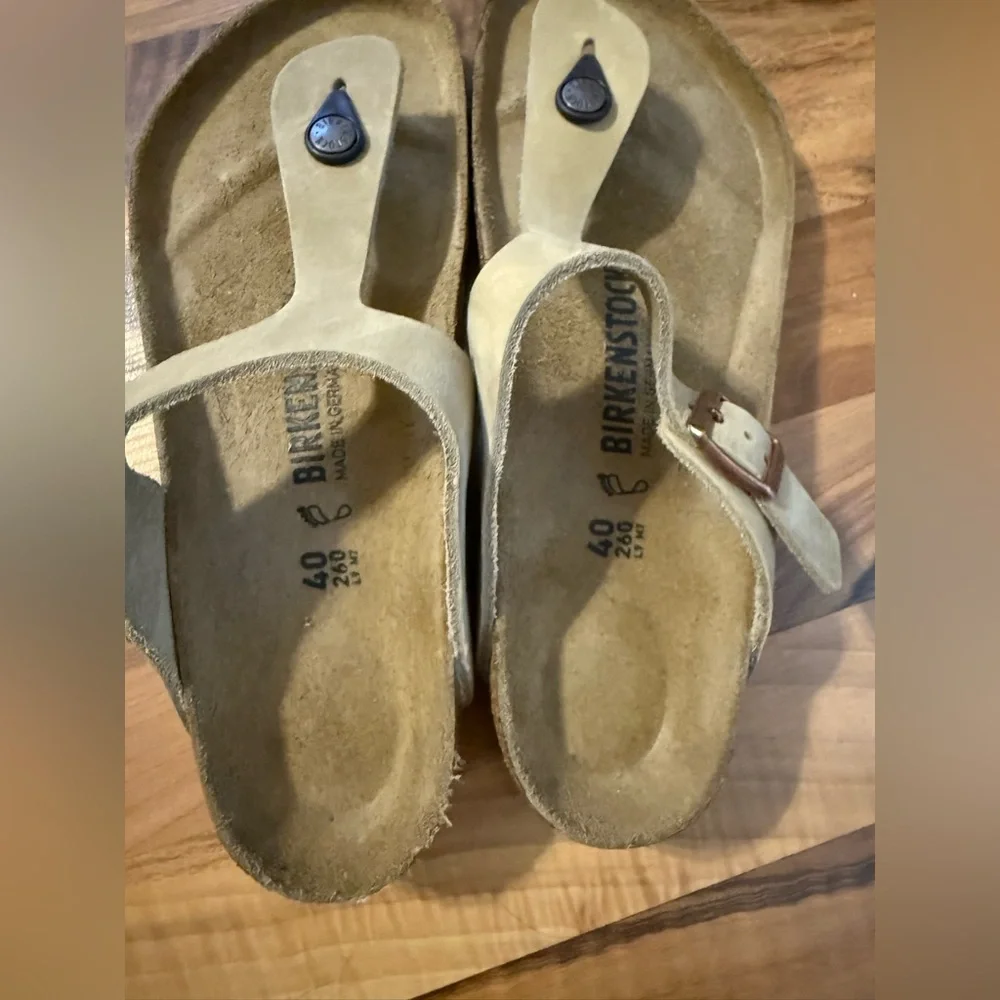 Birkenstock Beige Toe Loop Sandals - Picture 2 of 3
